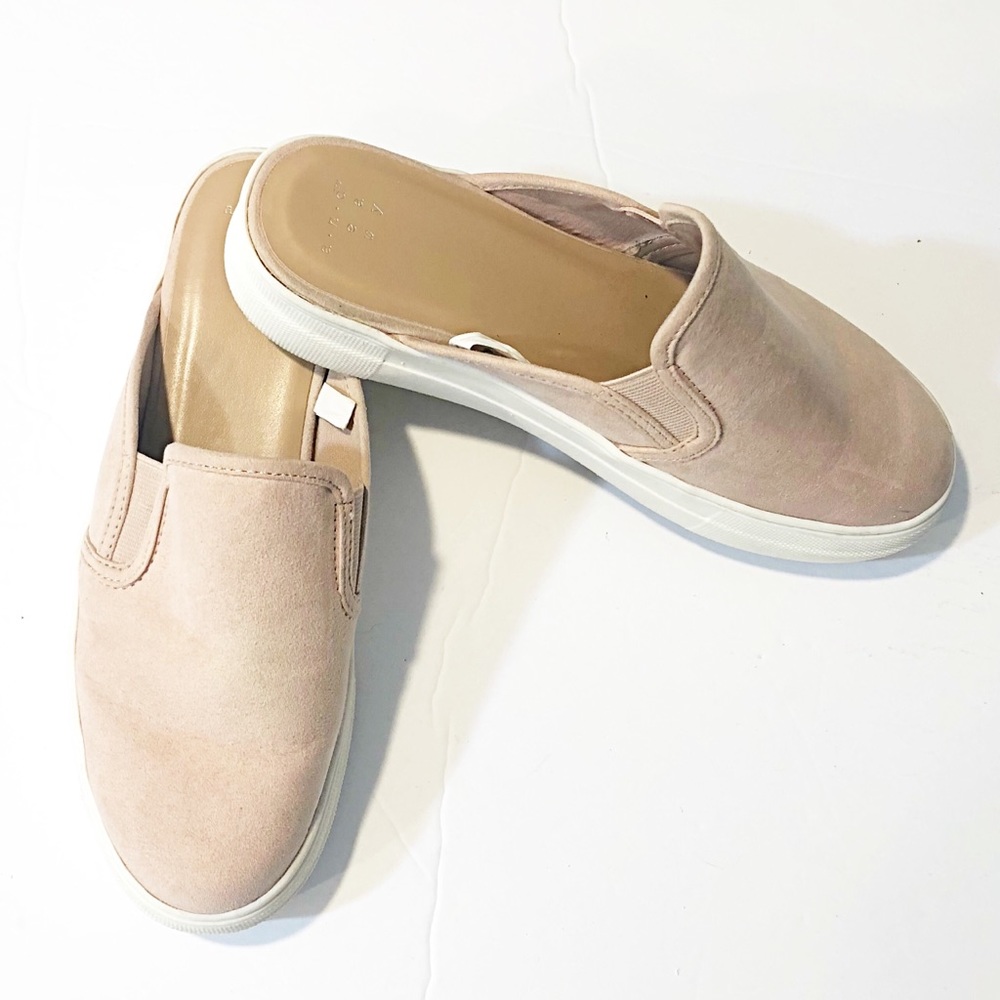 Platform sneakers